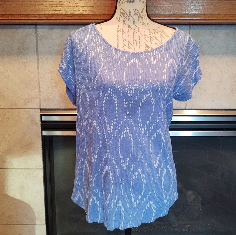 💥3/$20 Crosby Blue Sequence Large Shirt! - Picture 6 of 8